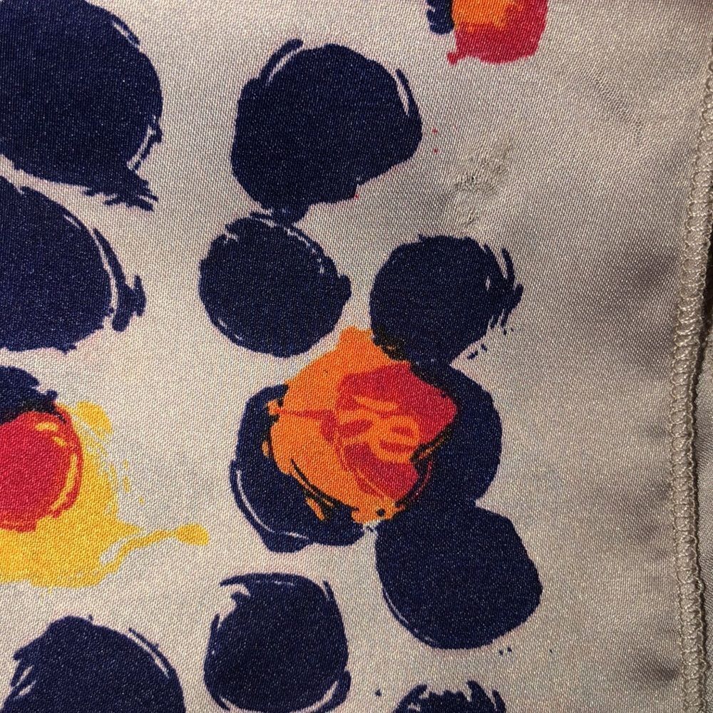 oe Neck Scarf or Pocket Square Silver Gary Navy Orange Red Gold oe Logo - Picture 6 of 10